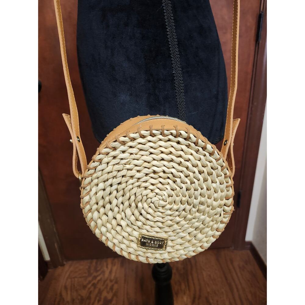 Bath & Body Works STRAW CROSSBODY Cosmetic or Beach Bag Boho Style